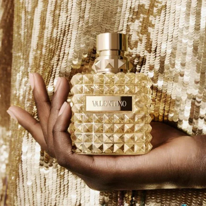 Valentino Uomo Born In Roma The Gold Eau de Toilette Spray for Men – 3.4 oz / 10